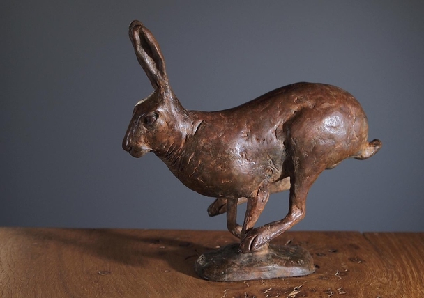 British Sculptor Damien Rochford - Running Hare
