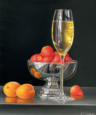 ROY HODRIEN - white wine with apricots and strawberries